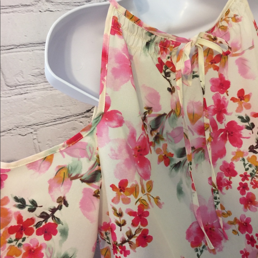 Sanctuary Floral Cold Shoulder Top - Picture 10 of 13
